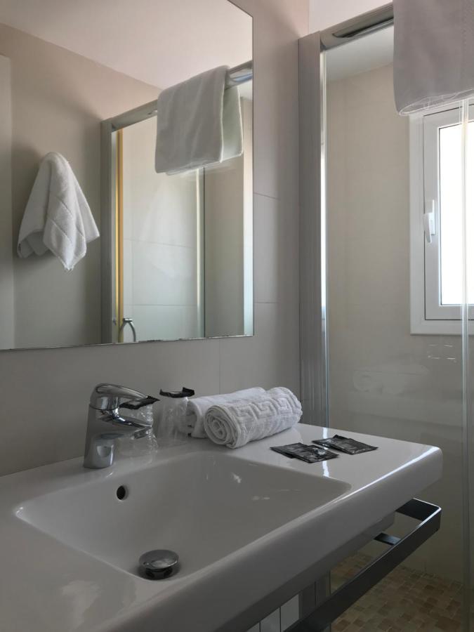 Hostal Can Pou ヴィドレレス エクステリア 写真