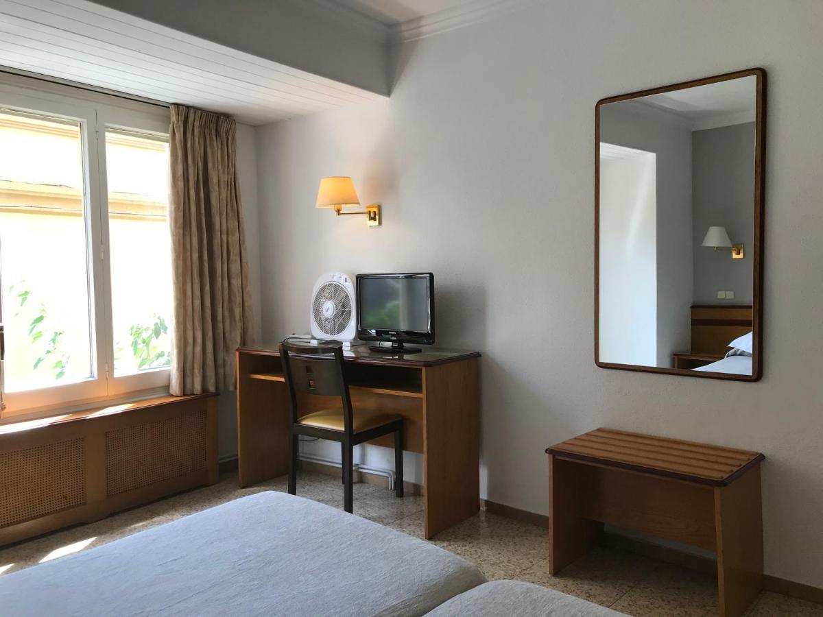 Hostal Can Pou ヴィドレレス エクステリア 写真