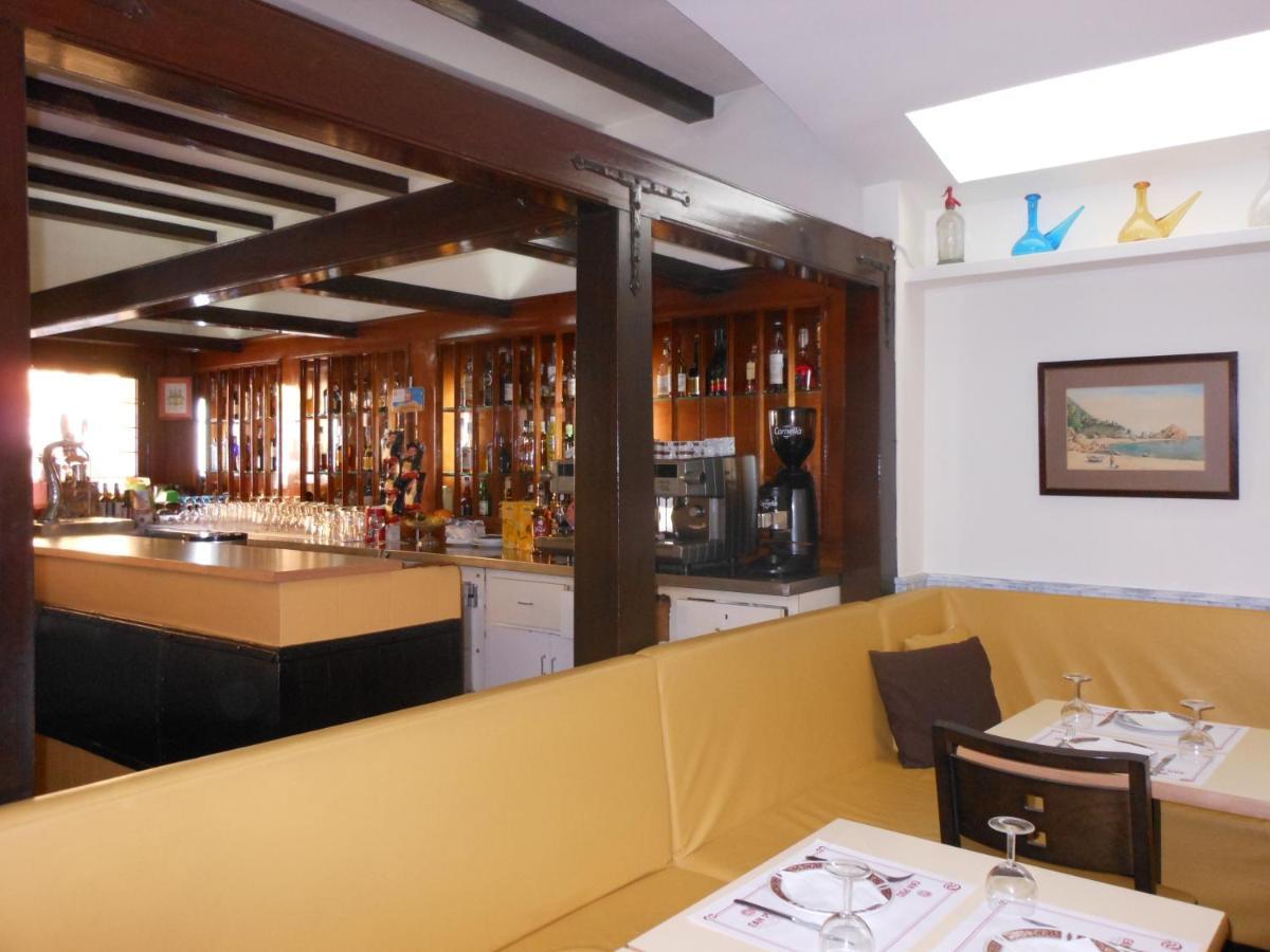 Hostal Can Pou ヴィドレレス エクステリア 写真
